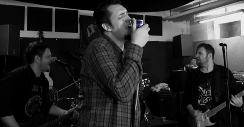 BUĐENJE Frankfurtski rokeri Analiza umA pripremili glazbenu poslasticu sa Zoranom Mišićem