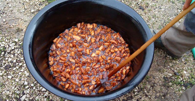 OVO MOGU SAMO HRVATI U Njemačkoj organiziraju državno natjecanje u topljenju čvaraka