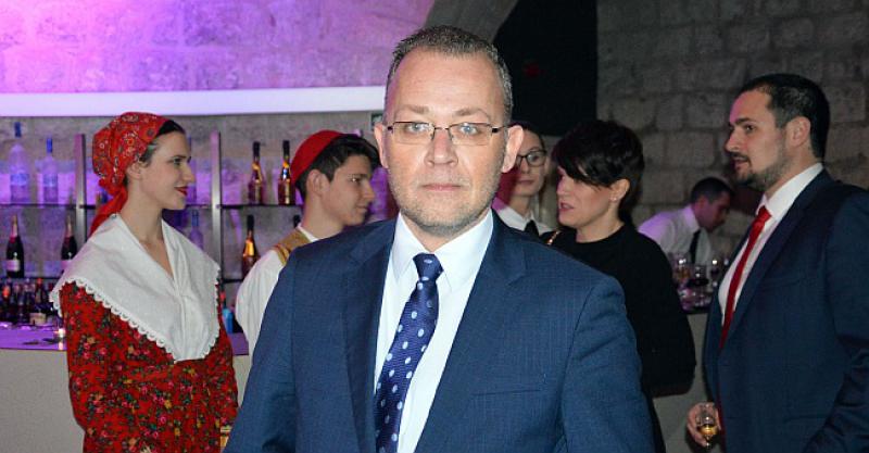 HASANBEGOVIĆ POZVAO NA DOGOVOR HRVATA I BOŠNJAKA 'Možemo potaknuti stvaranje novog i boljeg ozračja'