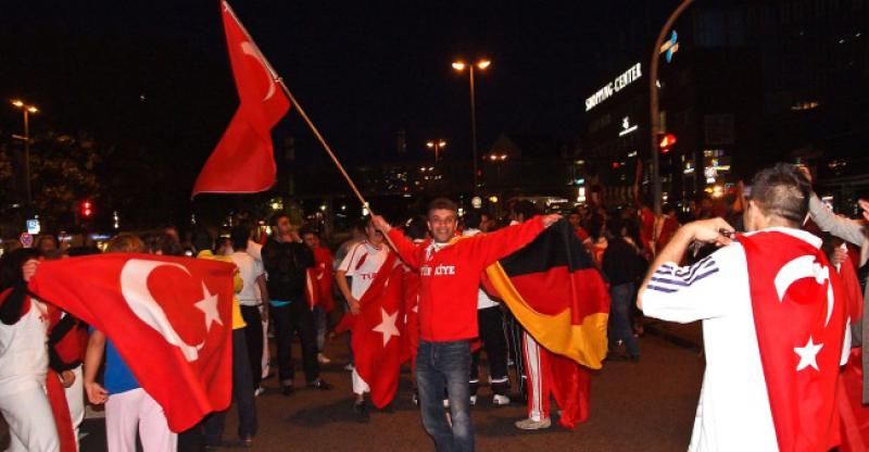 ISTAKNUTA NJEMAČKA POLITIČARKA PREDLAŽE Strancima dozvoliti glasovanje na lokalnim izborima i referendumima