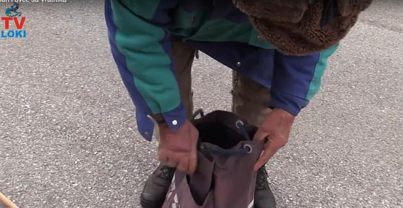 (VIDEO) Mislili smo da gledamo svakodnevne snimke ličkog pastira i njegovih ovaca, a onda je on pokazao što krije u torbi