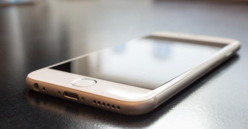 NEVOLJA NE BIRA Hrvat na odmaralištu u Austriji jeftino kupio mobitel, a onda ga je zaustavila njemačka policija