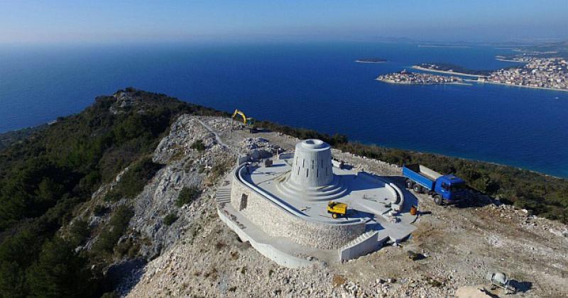 GOSPA OD LORETA Nad Primoštenom će bdjeti 17 metara visok kip Djevice Marije