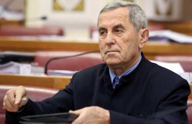 IN MEMORIAM Umro je don Ivan Grubišić