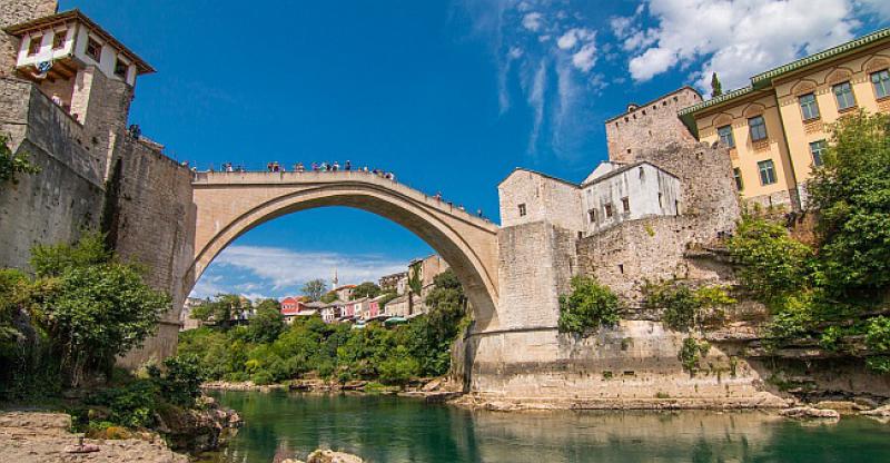 'BIH TREBA POTPORU Ako bude izolirana bit će suočena s unutarnjim sukobima'