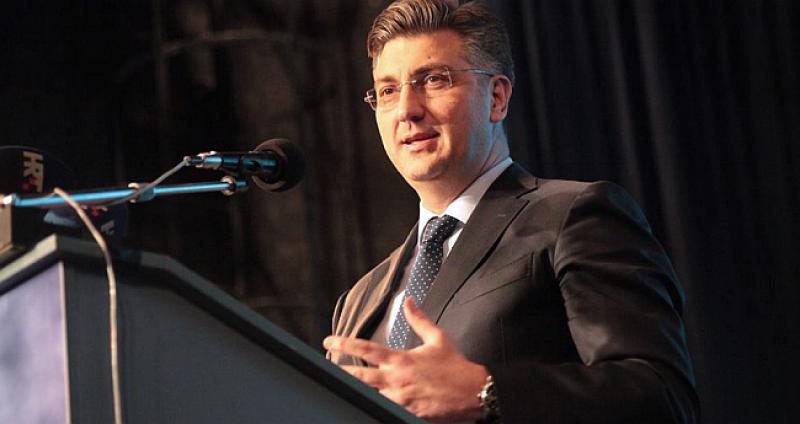 PLENKOVIĆ U KNINU Najavio sjednicu Vlade u tom gradu dan uoči proslave Oluje