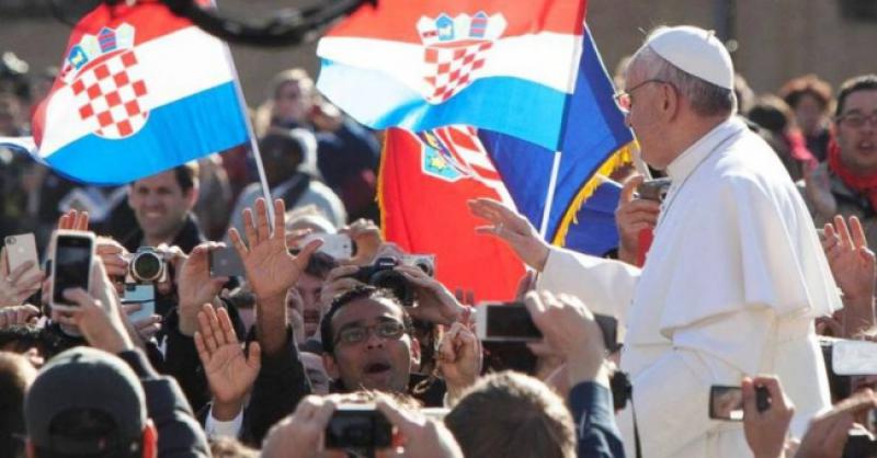 JEDINSTVENA INICIJATIVA Hrvati, čestitajmo zajedno Uskrs papi Franji!