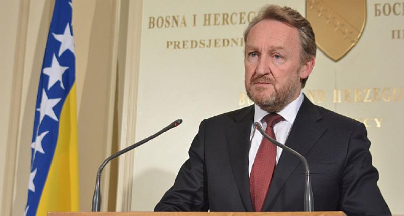 UZDRMANA KRHKA VLADAJUĆA KOALICIJA Nastavlja se sukob bošnjačkih stranaka