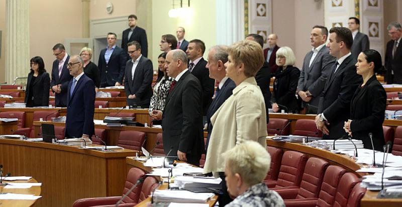 KAZNE ZA IZOSTANKE Saborski zastupnici konačno će biti kažnjavani za nedolazak na posao