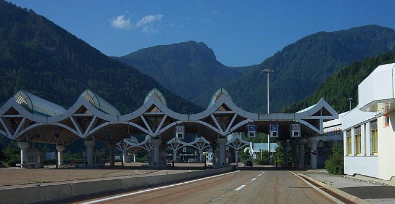 ZABRINUTI I SLOVENCI Tijekom turističke sezone doći će do velikih kolona, osobito ispred Karavanke, ako se nastave kontrole