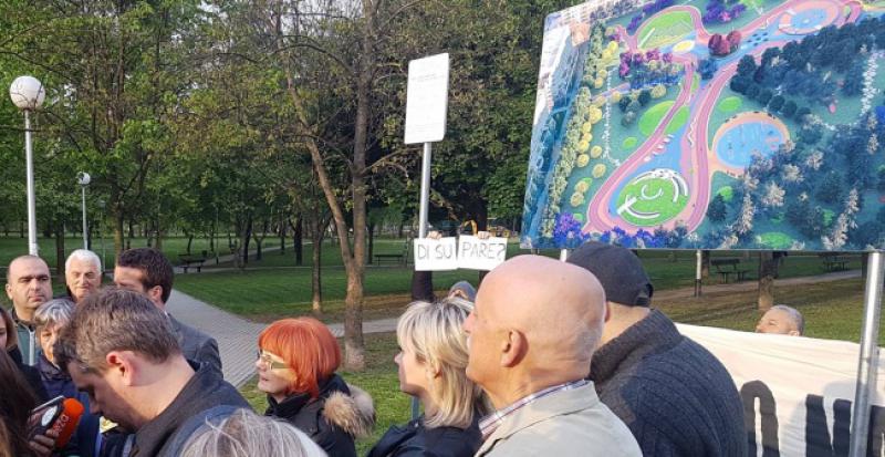 GRAĐANI CIJELU NOĆ ČUVALI ZAGREBAČKI PARK Ne daju da ga gradske vlasti preurede