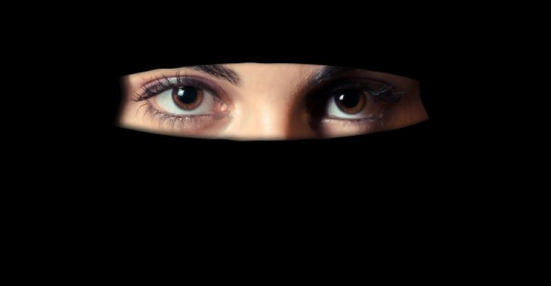 BUNDESTAG IZGLASAO ZABRANU BURKE I NIKABA Evo gdje se u Njemačkoj neće smjeti nositi (ako zakon prođe)