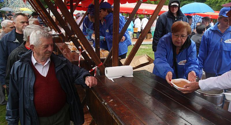 TRADICIONALNI GRAH U MAKSIMIRU Podijelit će se 60.000 porcija