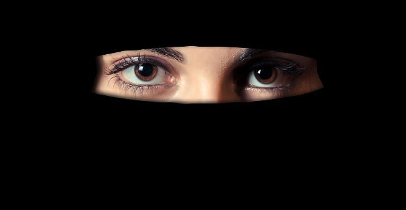 AUSTRIJA ZABRANILA BURKU I NIKAB Za nepoštivanje kazna 150 eura
