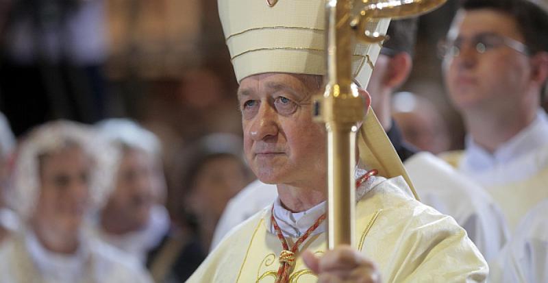 NADBISKUP CHICAGA U ZAGREBAČKOJ KATEDRALI 'Srce mi je ganuto kad se sjetim lijepe naše domovine, danas molim 'da bi vazda sretna bila''