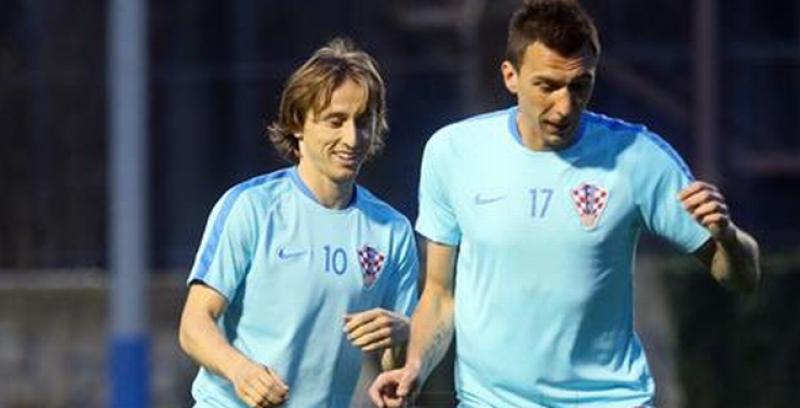 HRVATI SUTRA U FINALU LIGE PRVAKA Modrić ili Mandžukić postaju rekorderi kako god završilo