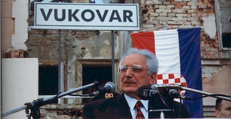 DANI PONOSA I SLAVE Prije točno 20 godina Vukovar je vraćen u hrvatske ruke