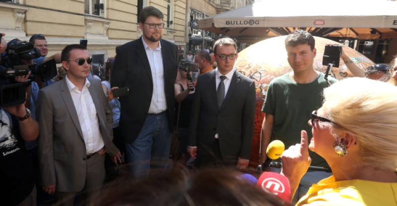GRAĐANI VRIJEĐALI SDP-OVCE Pernar: 'Za promjenu me nitko nije vrijeđao'