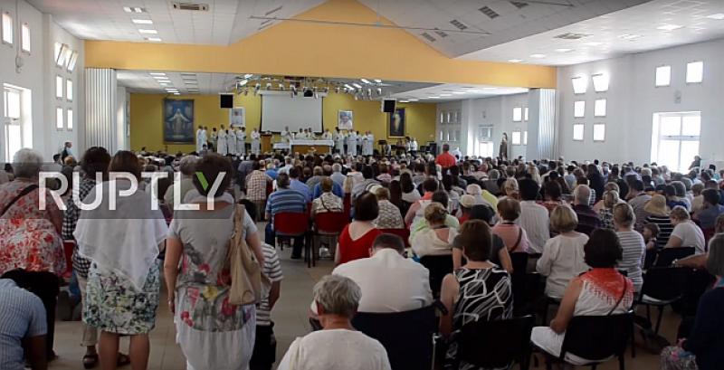 DESECI TISUĆA VJERNIKA U MEĐUGORJU 'Vjerujemo da je Gospa posjetila ovaj hercegovački krš koji je kroz stoljeća natopljen krvlju mučenika'