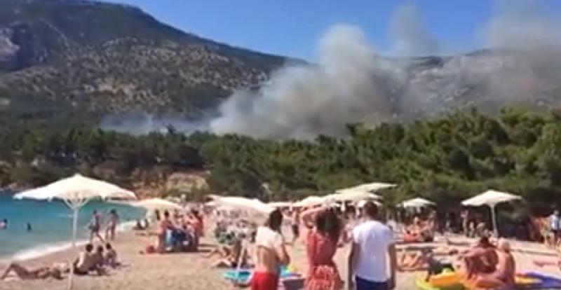 (VIDEO) GORJELO IZNAD NAJLJEPŠE HRVATSKE PLAŽE Vatrogasci ponovo obavili sjajan posao