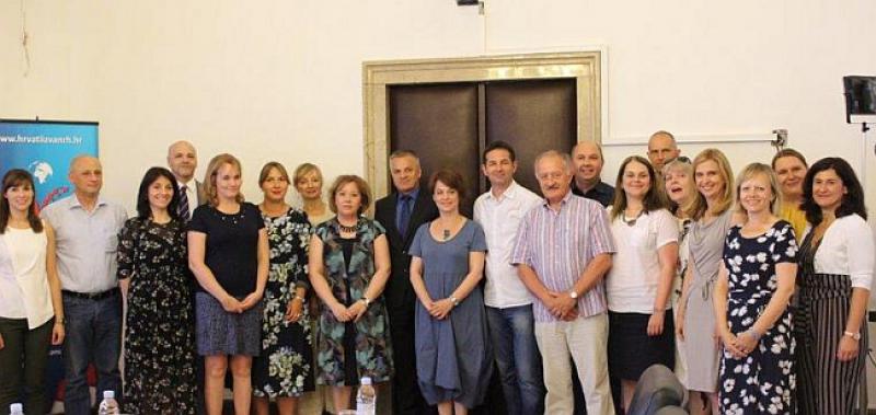 BRIGA O UČENJU HRVATSKOG JEZIKA U ISELJENIŠTVU 'Želimo učvrstiti njegov položaj i ugled u svijetu'