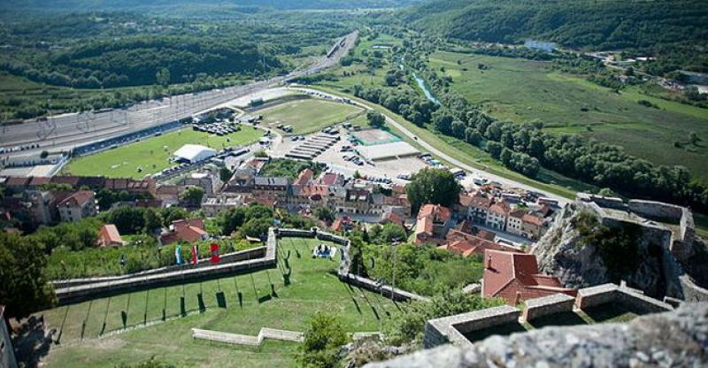 DAN POBJEDE Budnicom ulicama Knina počela proslava 22. obljetnice 'Oluje'