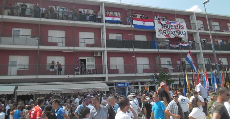 KĆI POGINULOG HRVATSKOG BRANITELJA: 'Molim vas, ne borimo se jedni protiv drugih, nego zajedno'