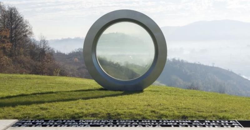 HVALA TI Prije 26 godina srpski teroristi ubili su Gorana Lederera