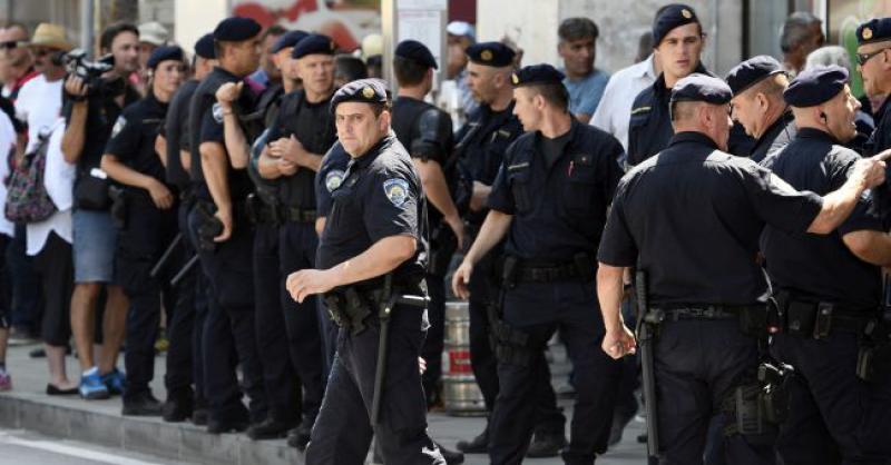 MUP ODGOVORIO BISKUPU KOŠIĆU 'Ustavni sud utvrdio je da je vikanje 'Za dom spremni' protuzakonito'