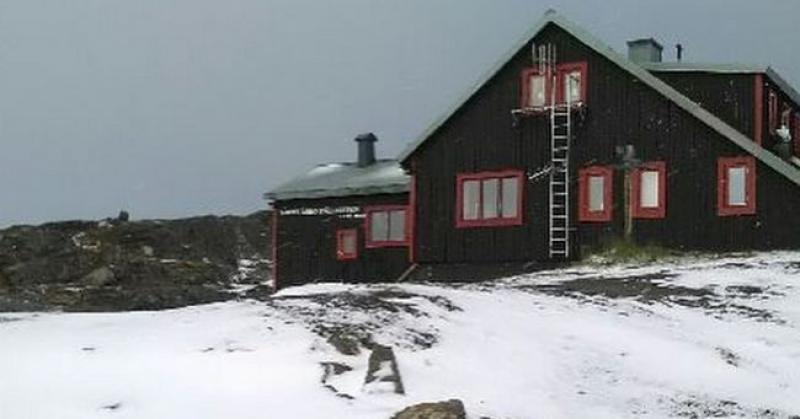 STIŽE IM ZIMA Dok se vi znojite, u Švedskoj je pao snijeg