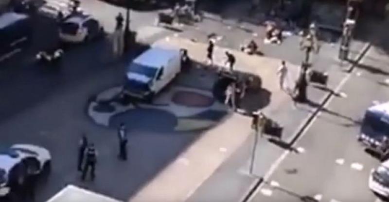 TERORISTIČKI NAPAD U BARCELONI Kombijem se zaletjeli u gužvu i gazili ljude, više mrtvih