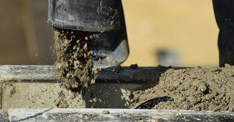 HERCEGOVAČKI OBIČAJ Kad praviš kuću, počni odmah sebi, sinu i unuku