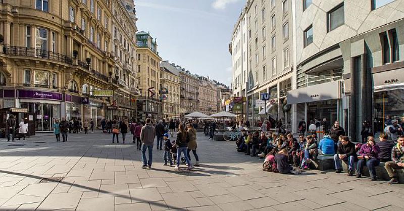 U BEČU U PONEDJELJAK POČINJE NOVA ŠKOLSKA GODINA Školsko zvono zazvonit će i za 5500 izbjeglica
