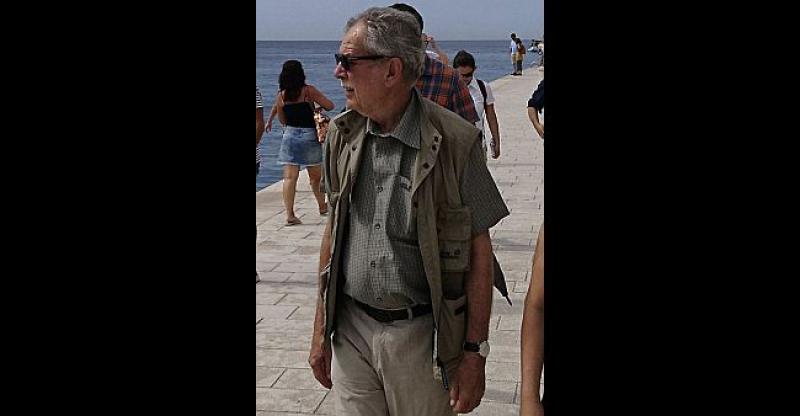 NEPREPOZNATLJIV Predsjednik susjedne države u vrlo opuštenom stilu uživa na hrvatskoj obali