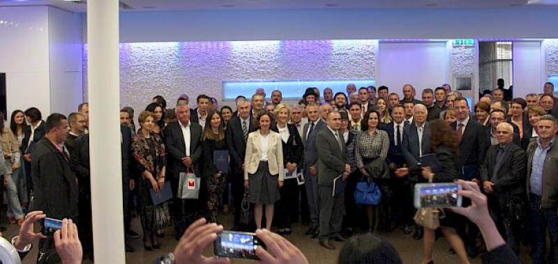 'U BOSNI I HERCEGOVINI JE NAŠA PROŠLOST, SADAŠNJOST I BUDUĆNOST' Potpisani ugovori o dodjeli sredstava za financiranje projekata Hrvata BiH