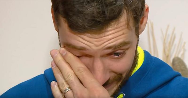 (VIDEO) NIJE MOGAO SUZDRŽATI SUZE Najbolji igrač Europskog prvenstva rasplakao se kad je primio poklon iz Hrvatske