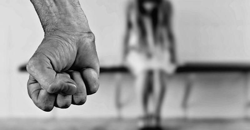 MUŠKARCI KOJI TUKU ŽENE SU SLABIĆI 'Roditeljska dužnost je učiti djecu da je svako nasilje prema ženi i djetetu krajnje neprihvatljivo'