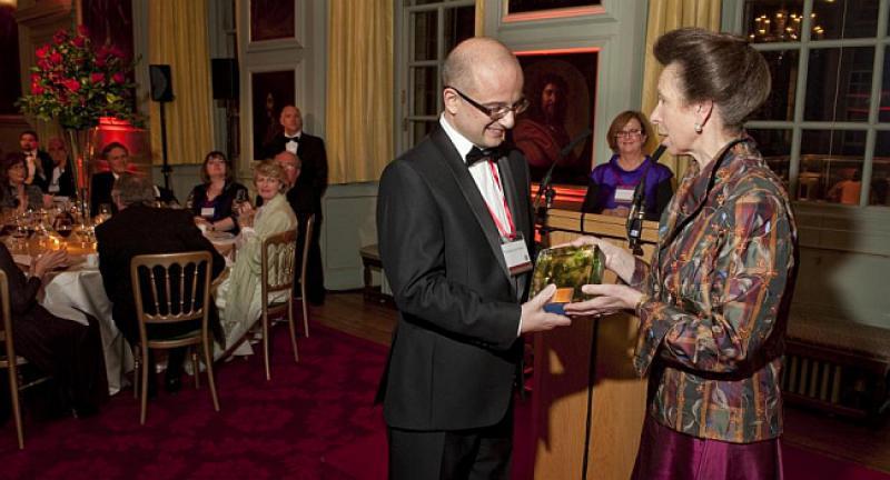 MOGU LI ZNANOST I VJERA SKUPA? Jedan od najutjecajnijih hrvatskih znanstvenika smatra da...