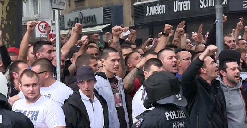 (VIDEO) NIKOME NIJE BILO SVEJEDNO Köln se ‘izvukao’ iz opsade navijača Crvene Zvezde