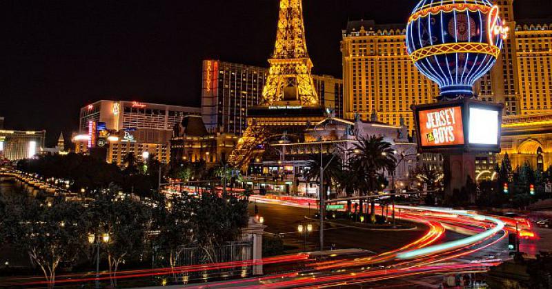 MASOVNI POKOLJ U LAS VEGASU Napadač ubio najmanje 50 ljudi, otkriven njegov identitet