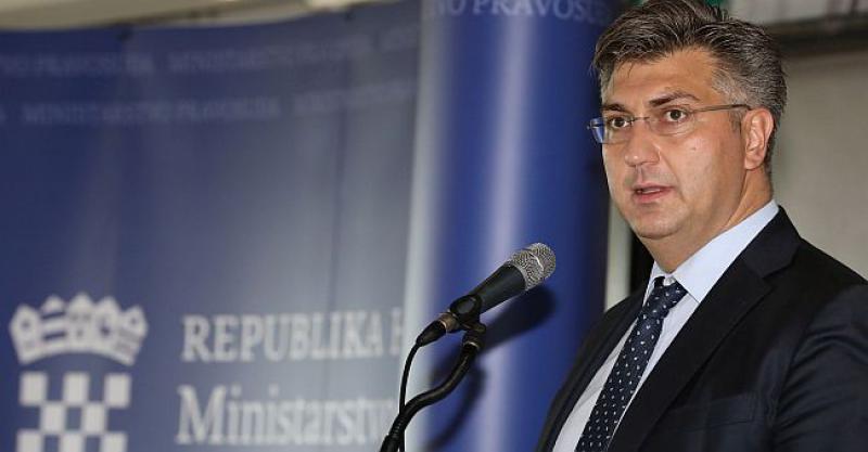 PLENKOVIĆ PORUČIO SUCIMA 'Ne miješamo se u vaš posao, ali odgovorni ste za svoje odluke'