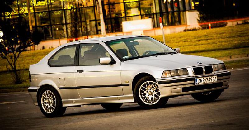 IMATE PREBIVALIŠTE U HRVATSKOJ, A AUTO VAM JE REGISTRIRAN VANI? Evo što obavezno morate znati da izbjegnete 'masne' kazne