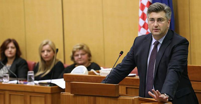 PLENKOVIĆU SE SMUČILO 'Ovo je najniža razina koju možete naći u bilo kojem parlamentu bilo koje zemlje, ovo je dno dna'