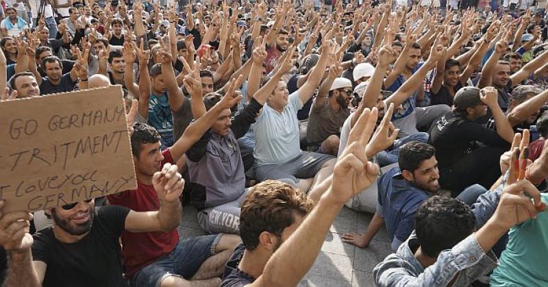 AFD POZIVA NA REPATRIJACIJU Traže da se pola milijuna Sirijaca vrati iz Njemačke u Siriju
