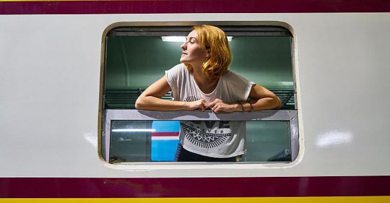 'POVRATAK  KUĆI  IZ DIJASPORE' Satira o povratku u domovinu koja će uzburkati duhove