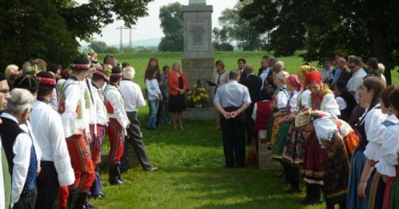 HRVATI ITALIJE, SRBIJE, SLOVENIJE, MAĐARSKE, AUSTRIJE, SLOVAČKE DANAS U ZAGREBU Govorit će o tradicijskoj kulturi u svojim zajednicama