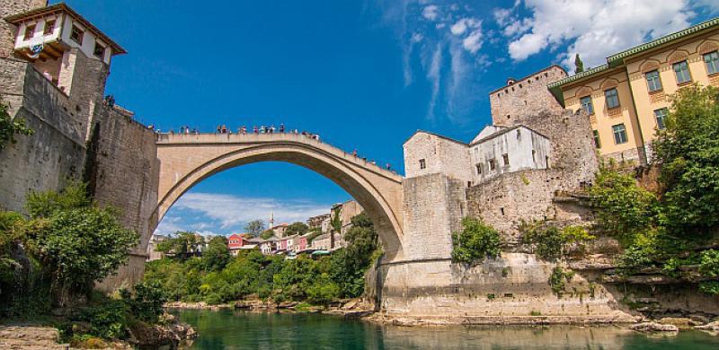 STARI MOST BIO JE VOJNI CILJ Haag utvrdio da je rušenje bilo vojno opravdano