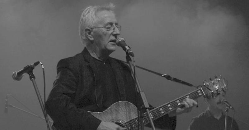 NAPUSTILA NAS LEGENDA Preminuo je Oliver Dragojević