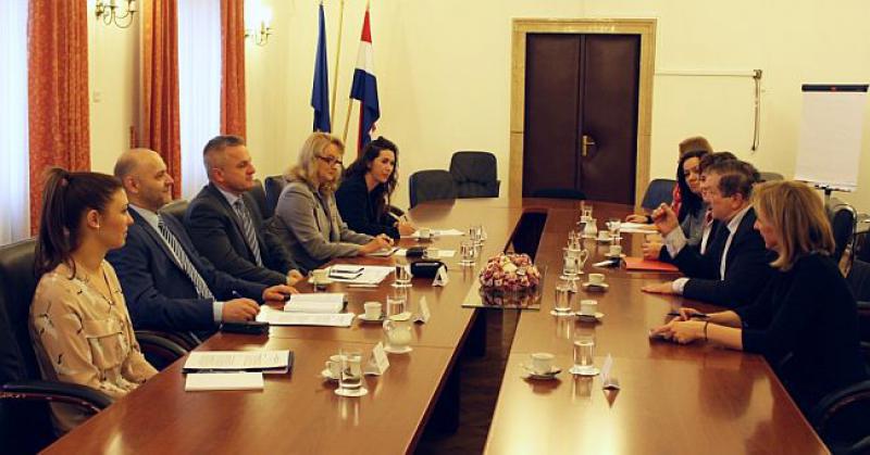 KONSTITUIRAJUĆA SJEDNICA  Drugog saziva Savjeta Vlade Republike Hrvatske za Hrvate izvan Republike Hrvatske