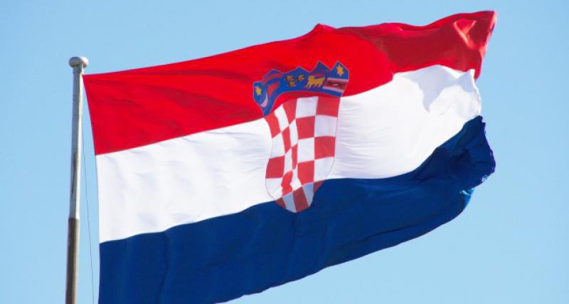 LIJEPA NAŠA TROBOJNICA Prije točno 27 godina službeno je proglašena zastava Republike Hrvatske